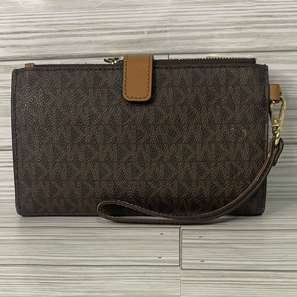 ✨Michael Kors✨ Double Zip Wristlet Wallet - Picture 4 of 8